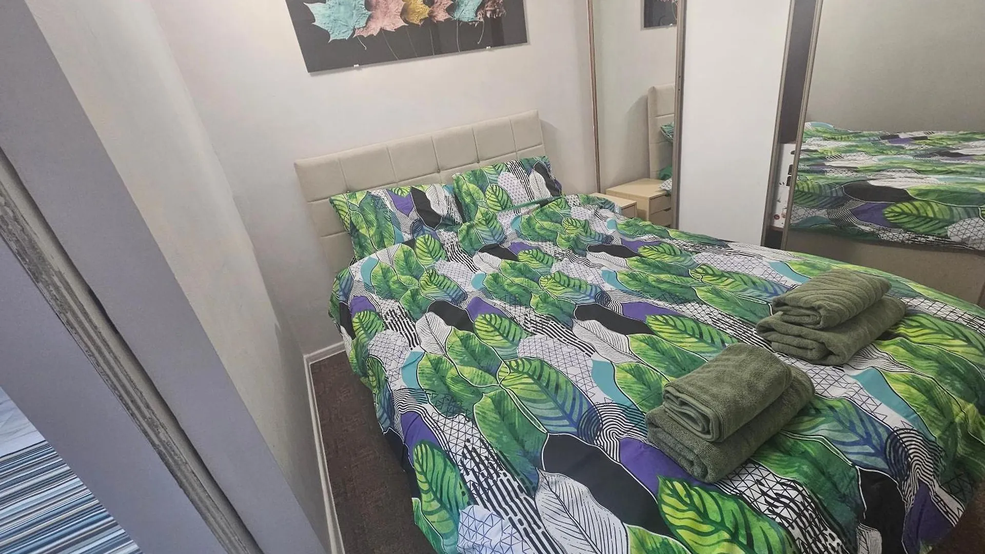 Millo'S Secret Apartment Bucharest Romania